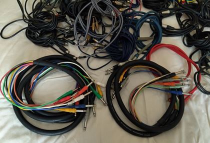 various-Huge lot of leads - WYSIWYG A/S